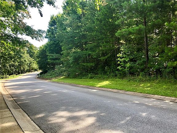 4th image of 406 Woodridge Dr