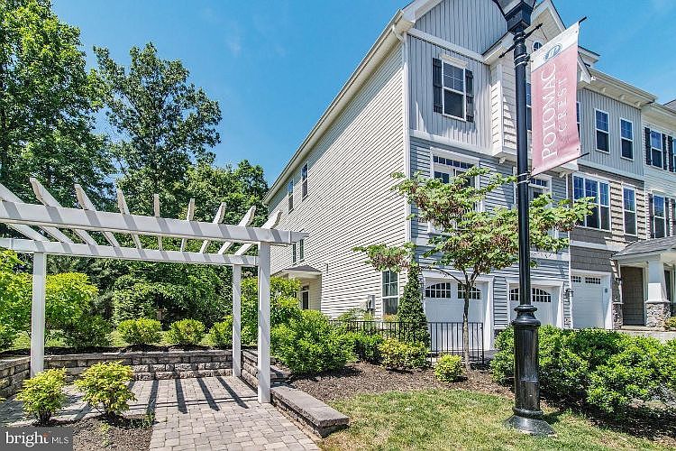1st image of 12802 Lotte Dr #42