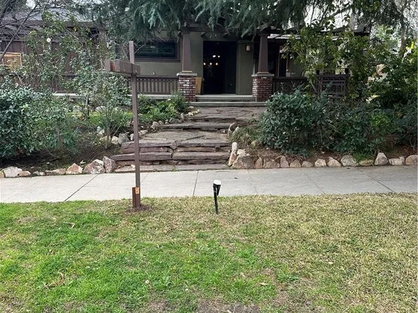 3296 Redwood Dr, Riverside, CA 92501