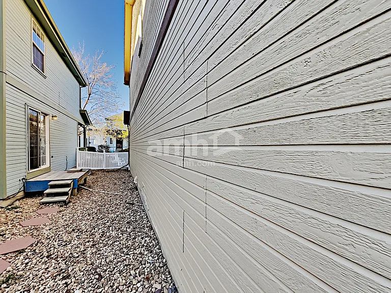 1638 S Buckley Way — Photo 18