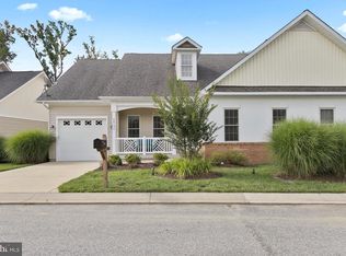 44190 Honeysuckle Ln, California, MD 20619