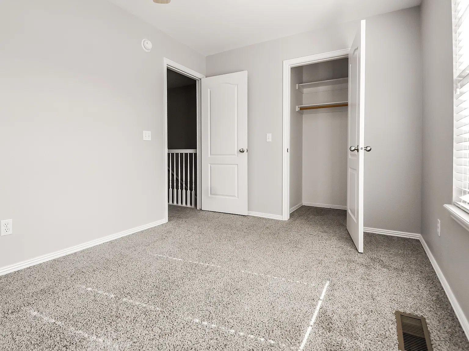 1446 West Netherland Way - 3 — Photo 3