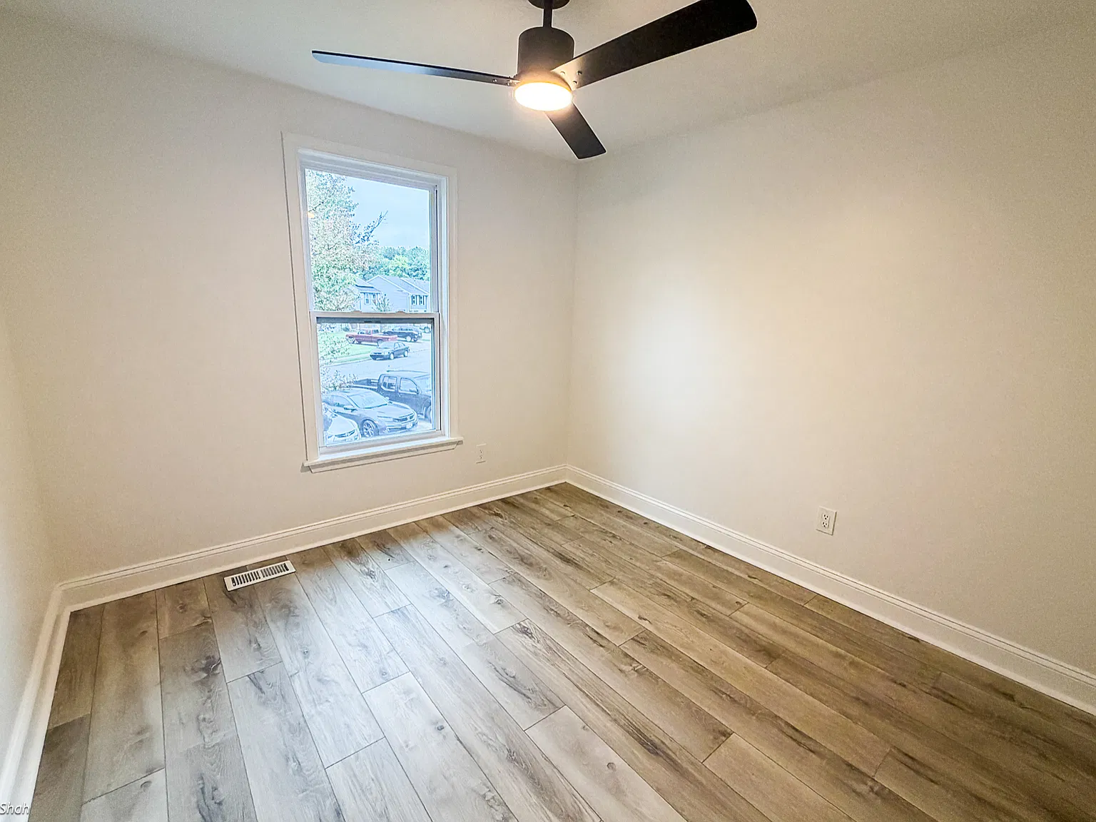 1351 Peabody Dr — Photo 4