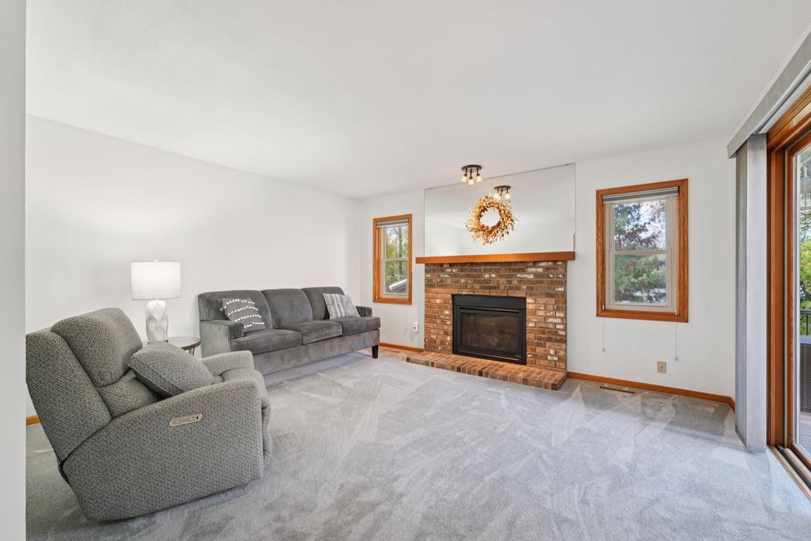 next background image