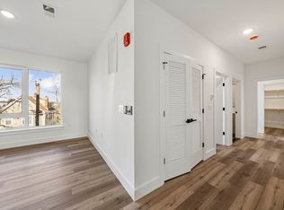 560 13th Ave #205, Newark, NJ 07103