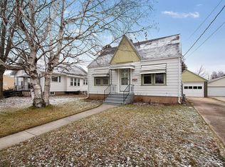 2012 24th St, Two Rivers, WI 54241