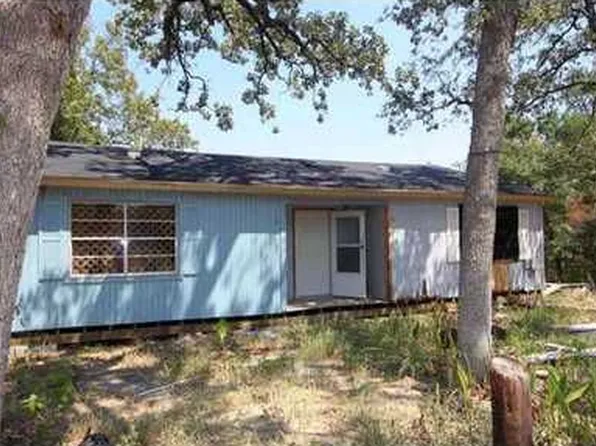 7215 Victoria Dr, Bedias, TX 77831