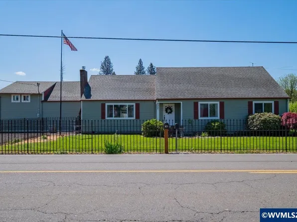 425 Crowfoot Rd, Lebanon, OR 97355