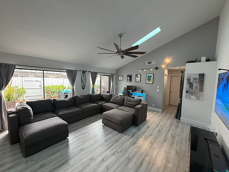 8847 Thumbwood Cir #A — Photo 11