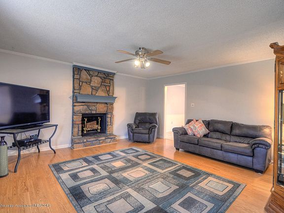 4th image of 7280 Black Oak Dr