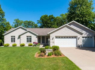 1817 Halstad Dr, Stevens Point, WI 54482