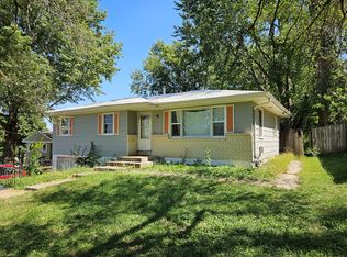 3837 Maplewood Dr, Saint Joseph, MO 64506
