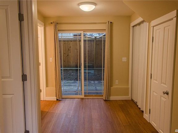 3rd image of 6415 9th Ave NE APT C