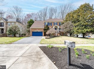 715 Hawkesbury Ln, Silver Spring, MD 20904