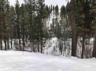 11 Creekside Ct, Garden Valley, ID 83622