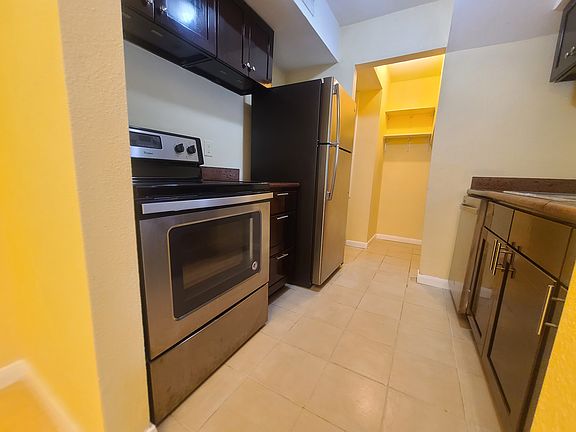 4th image of 752 Memorial Mews St APT A