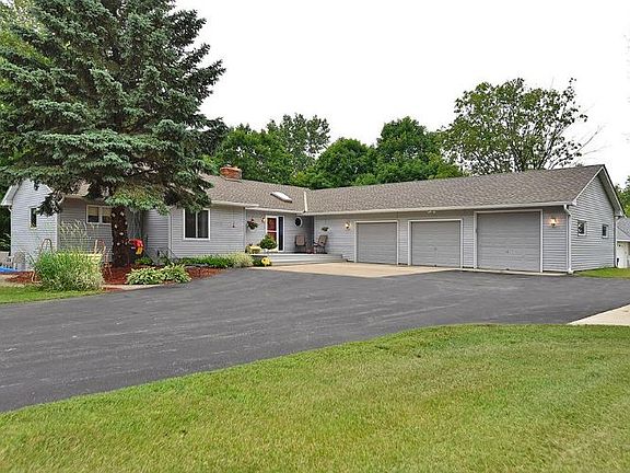 2nd image of 5448 124th Ct E