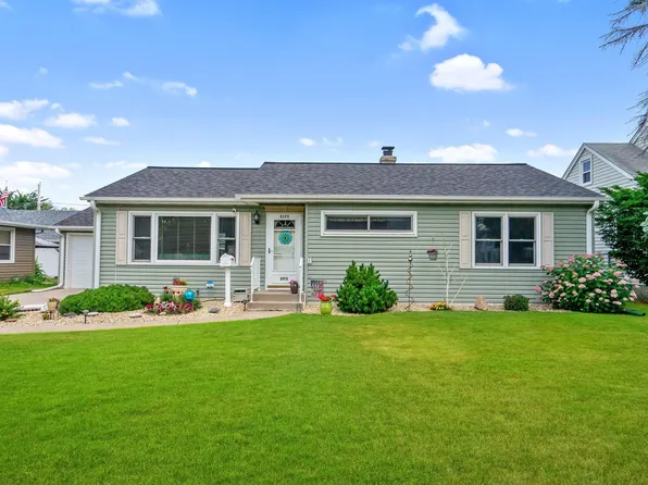 2175 4th St E, Saint Paul, MN 55119