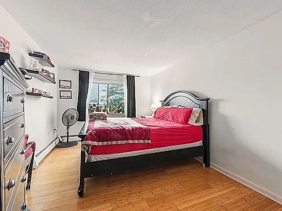3rd image of 154 2nd St APT 209