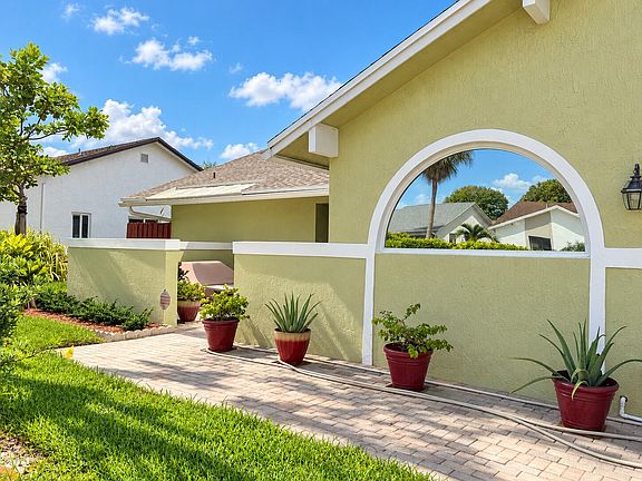 2nd image of 7482 NW 48TH Place