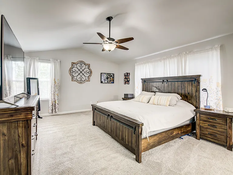 15744 Beau Ridge Dr — Photo 25