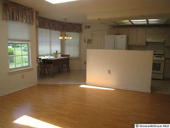 5th image of 1191 Thornbury Lane #A