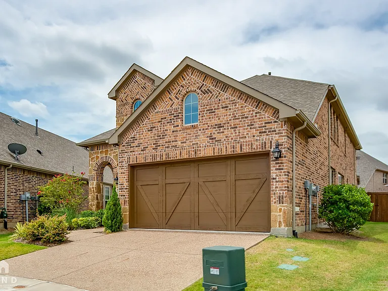 3324 Damsel Sauvage Ln — Photo 24