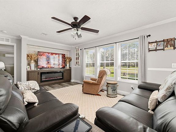 4th image of 232 SW TRUDY WAY