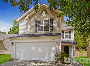 6716 Commack Dr, Charlotte, NC 28216