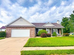 162 Patton Dr, Bethalto, IL 62010
