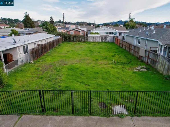 2838 12th St, San Pablo, CA 94806