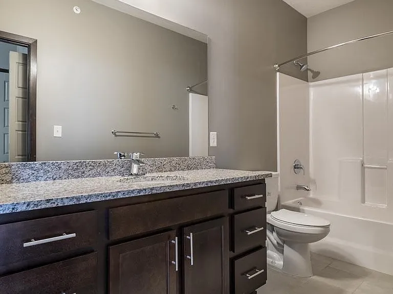 North Pointe Villas — Photo 103