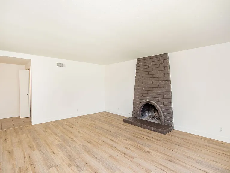 3069 Hayes Ave — Photo 15
