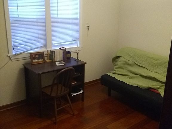5th image of 933 Dunlop Ave APT 2