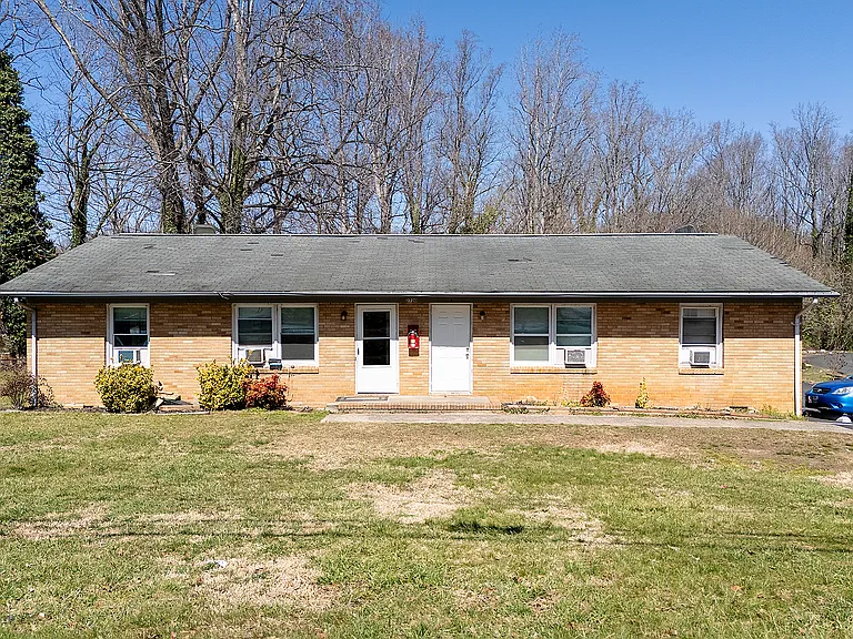 2718 Crescent Ln #D — Photo 28