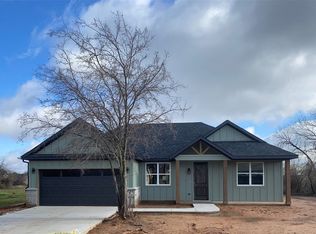 6111 Collins Ct, Granbury, TX 76048