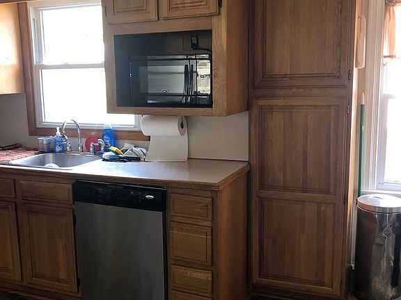 4th image of 309 Colonial Ave