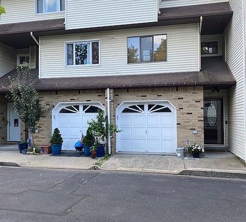 4th image of 70 Eric Ln