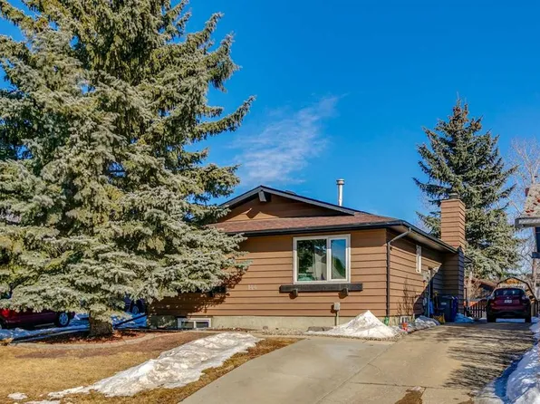 144 W Waldron Ave, Okotoks, AB T1S 1E1