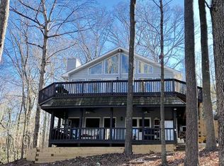 9380 Lisa Cir, Gainesville, GA 30506