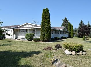 734 E Beaver Rd, Kawkawlin, MI 48631