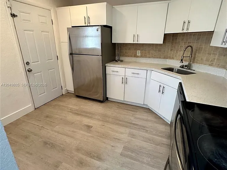 6201 N Falls Circle Dr #212 — Photo 8