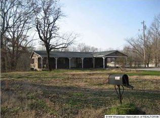 2359 Fogg Rd, Hernando, MS 38632