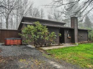 9 Morning Glory Dr, Black Mountain, NC 28711