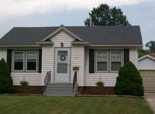116 S 11th St, Marshalltown, IA 50158