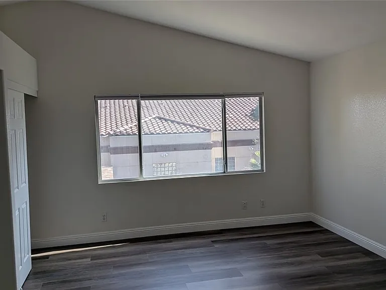 2670 Ridgewater Cir — Photo 17