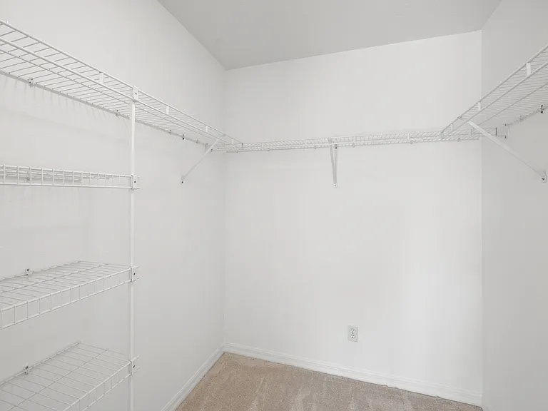 6234 Sturbridge Ct — Photo 17