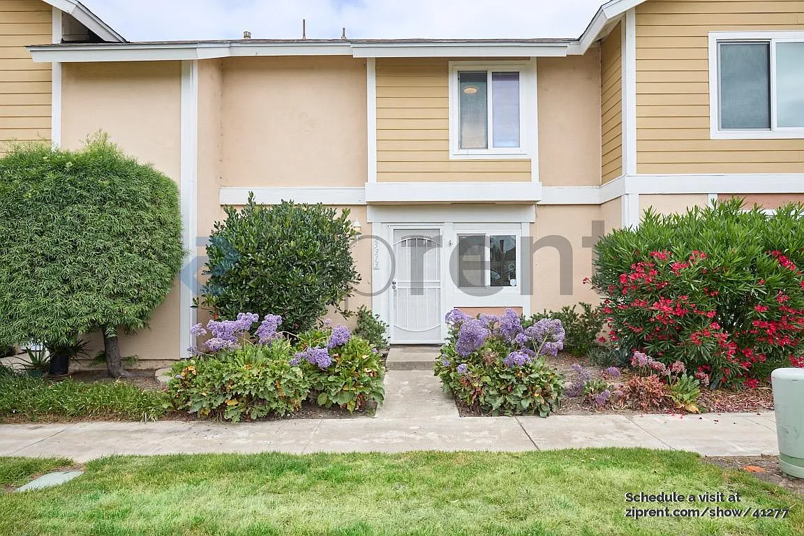 3 bed, 1162 sqft, $3,800 — Photo 1