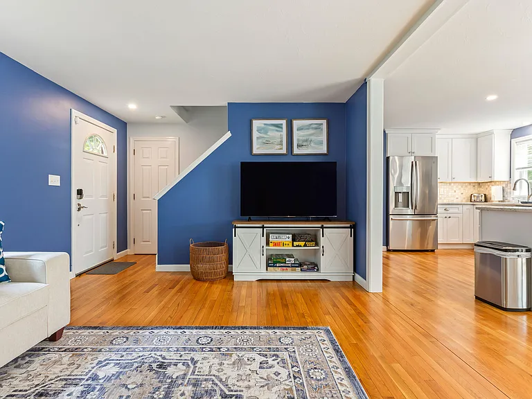 10 Kristina Ln — Photo 28