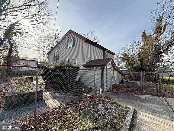 4th image of 312 E Arbor Ave